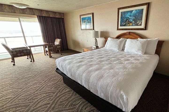 Room 8 of 43