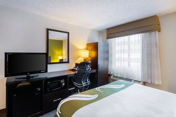 Room 20 of 37