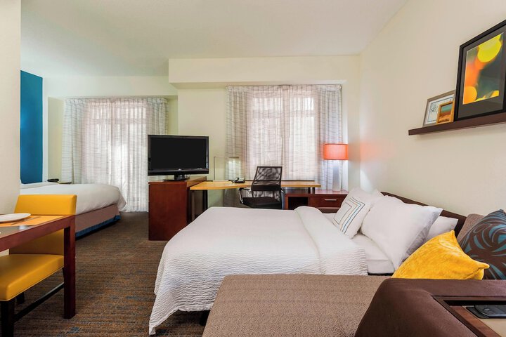 Room 11 of 21
