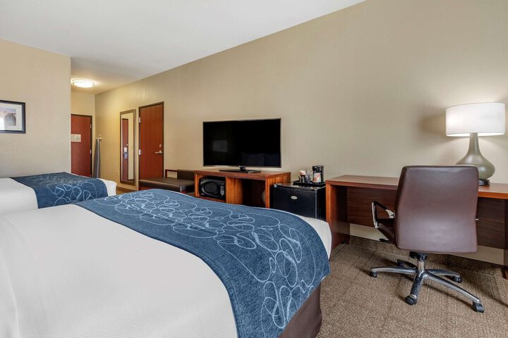 Comfort Inn & Suites Paris