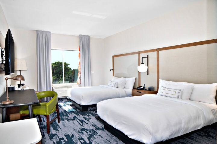 Room 10 of 30