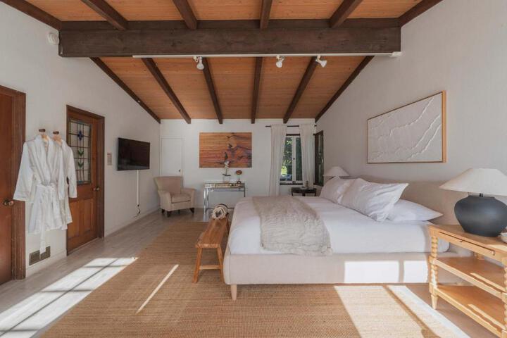 Malibu Villa with Beach Access and Ocean View