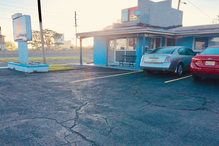 Hotel 5 of 27