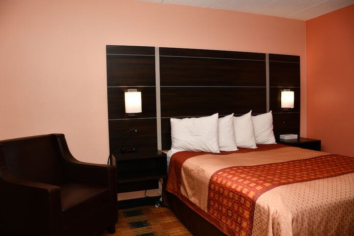 Room 26 of 39