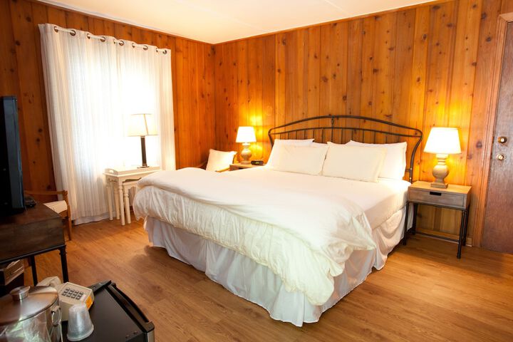 Room 19 of 28