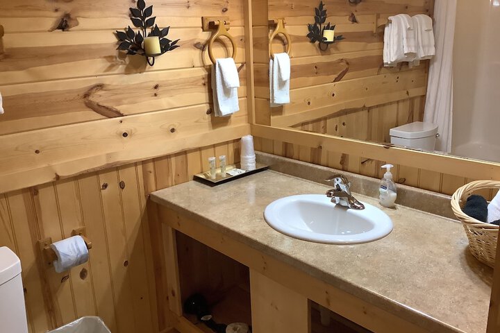 Nacoochee Valley Lodge