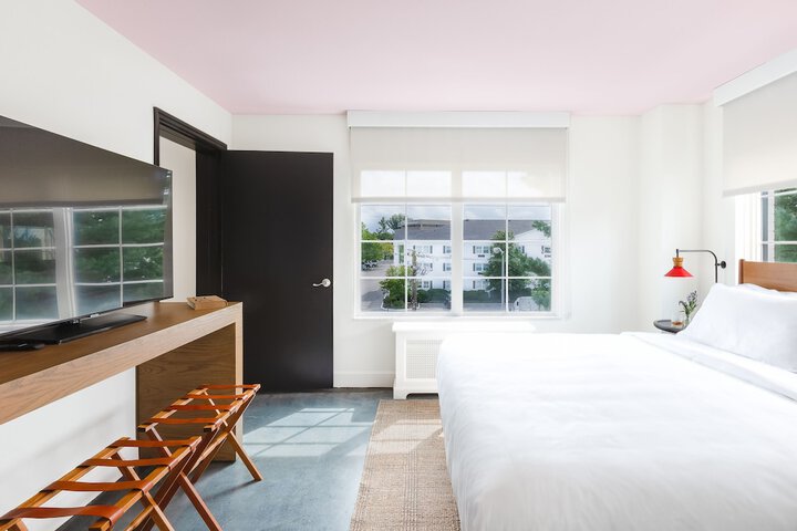 Room 50 of 60