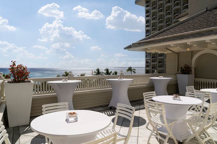 Moana Surfrider a Westin Resort & Spa, Waikiki Beach