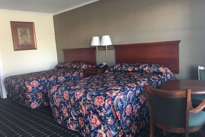 Room 20 of 39