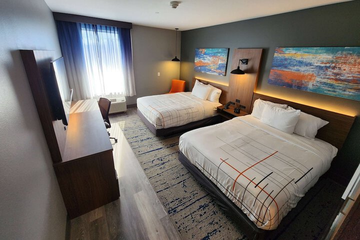 Room 42 of 66