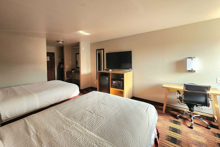 Room 13 of 42