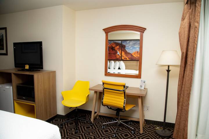 Days Inn by Wyndham Manitou Springs