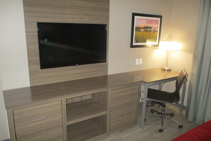Room 10 of 43