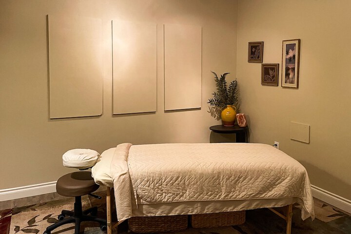 Room 10 of 32