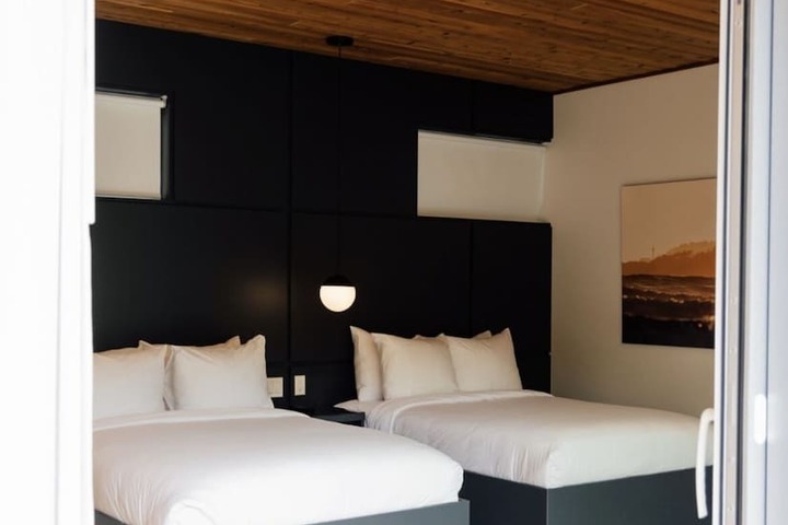 Room 27 of 51