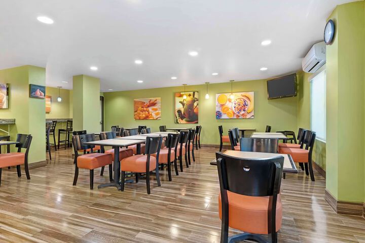 Best Western Plus Heritage Inn
