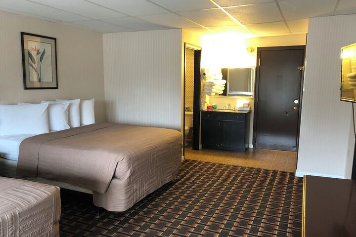 Room 46 of 79