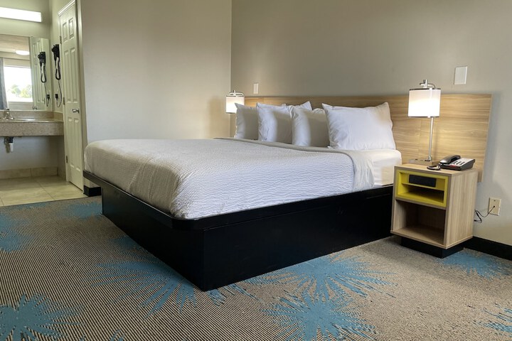 Room 34 of 50