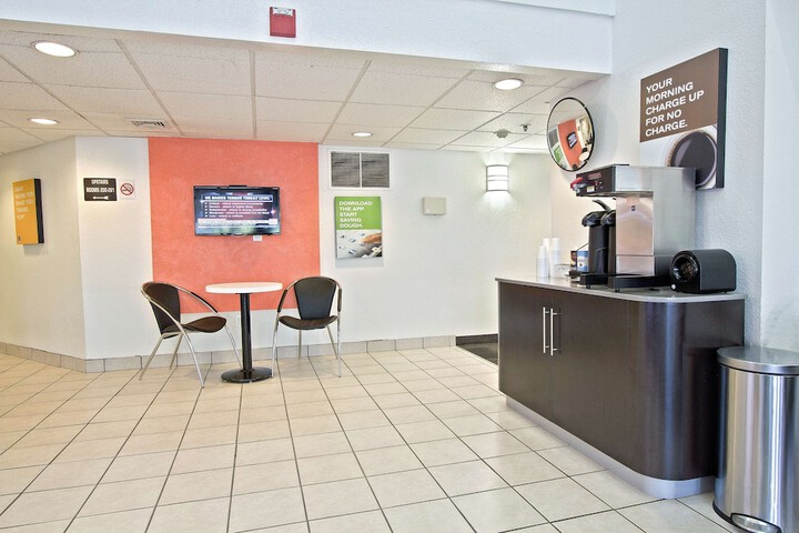 Motel 6 East Brunswick NJ