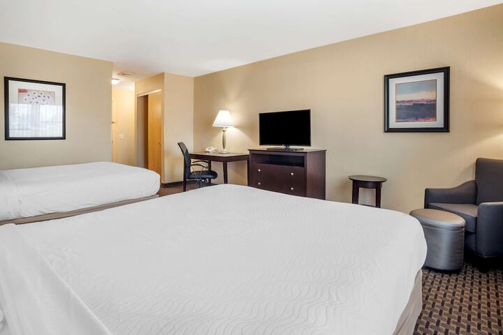 Room 10 of 35