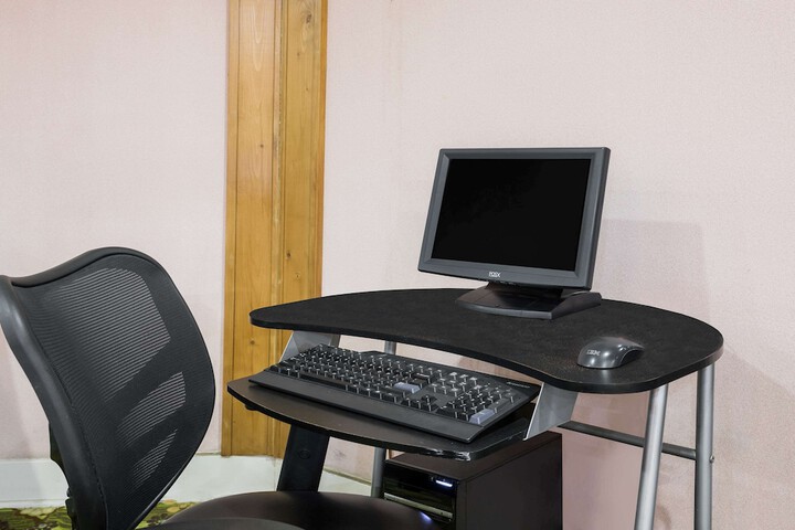 Business Center 16 of 16