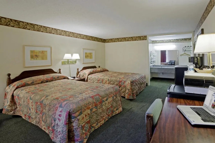 Americas Best Value Inn Shelbyville