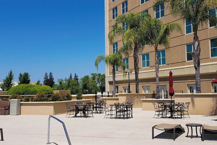 DoubleTree by Hilton Hotel Modesto