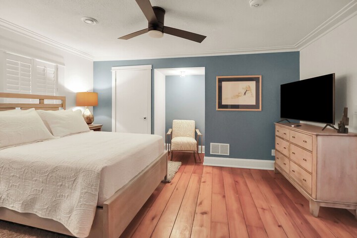 Room 40 of 70