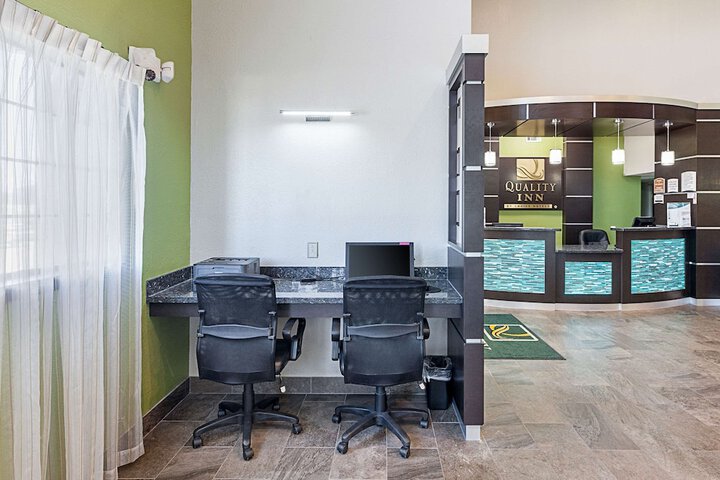 Business Center 29 of 29