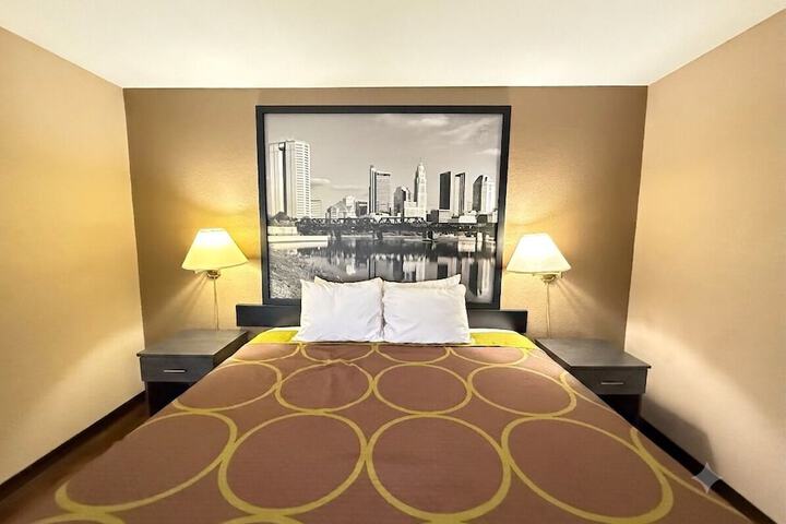 Super 8 by Wyndham Harrison OH