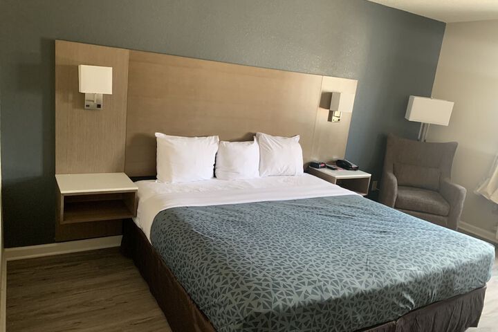 Room 29 of 48