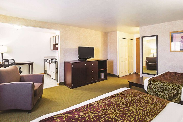 Room 16 of 33