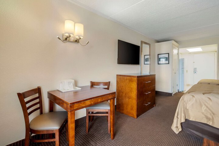 Room 34 of 56