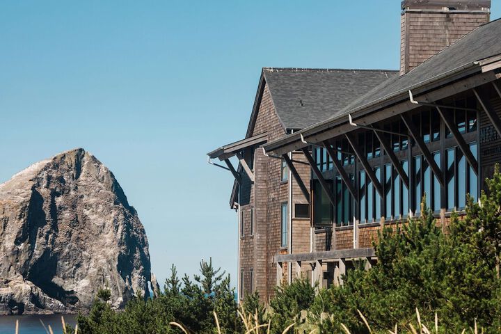 Headlands Coastal Lodge & Spa