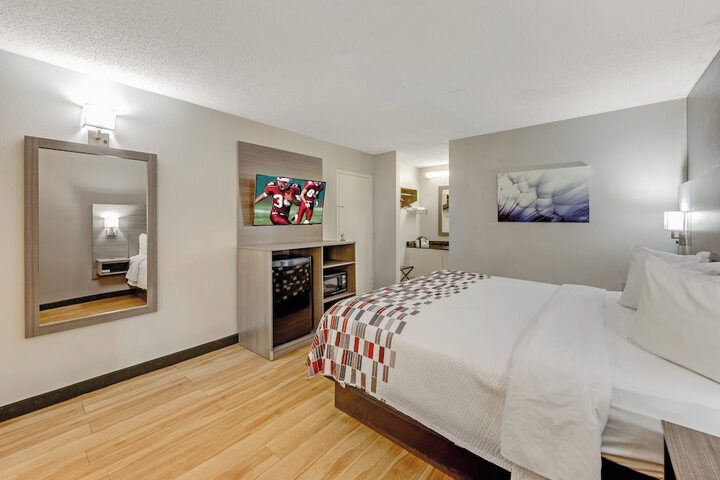 Room 10 of 31
