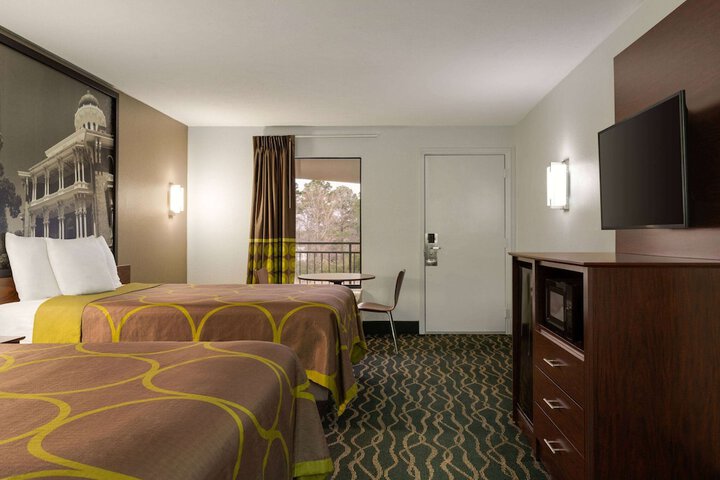Room 27 of 36