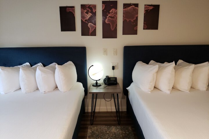 Room 16 of 38