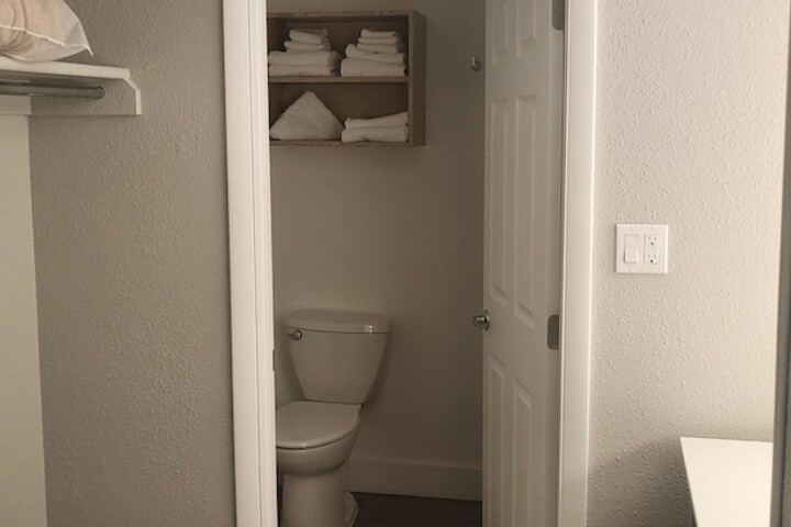 Room 21 of 44
