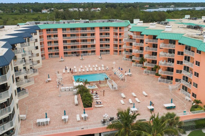 Beach Cottages 1504 by Distinctive Beach Rentals
