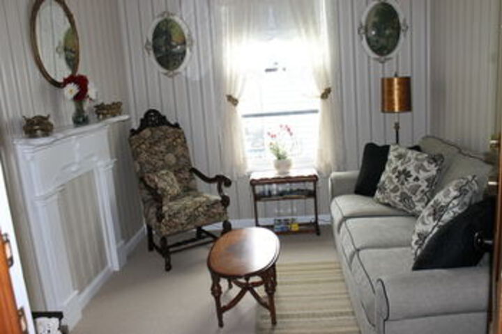 The Harney House Inn
