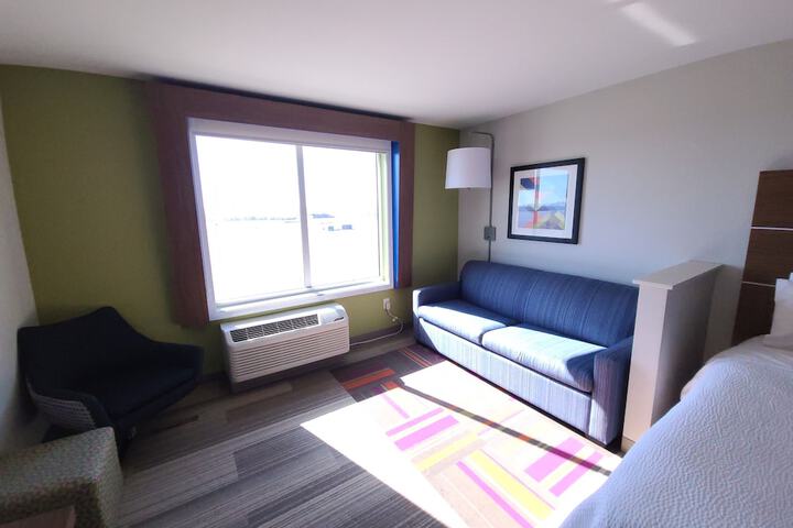 Holiday Inn Express and Suites Nebraska City by IHG