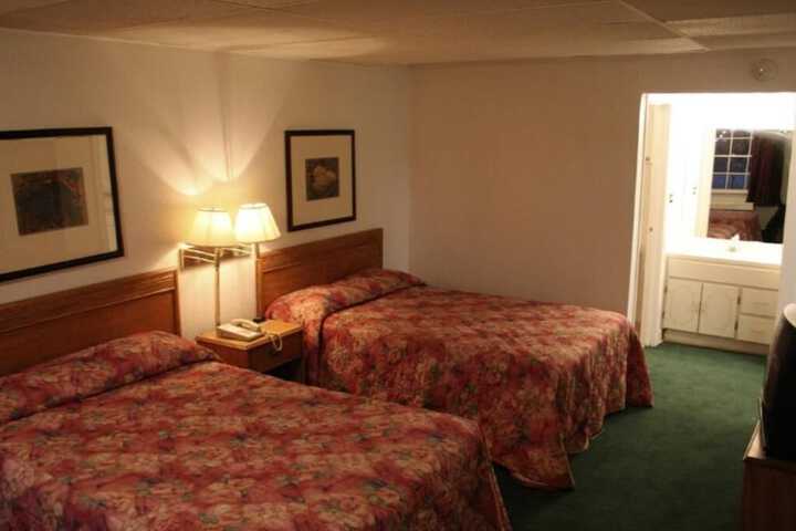 Room 8 of 20