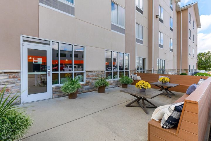 Comfort Inn & Suites Marion I-57
