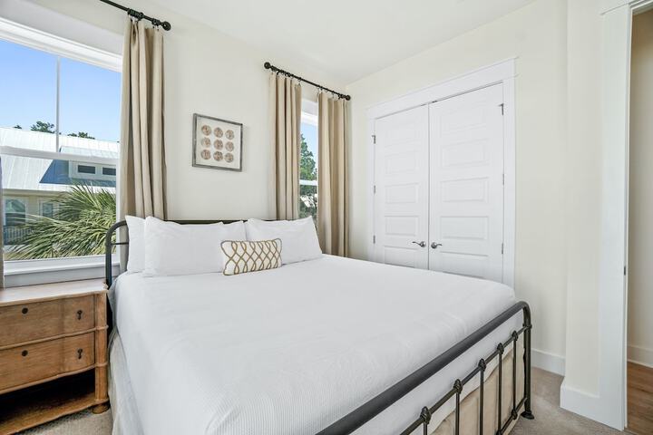 Prominence on 30A by Panhandle Getaways