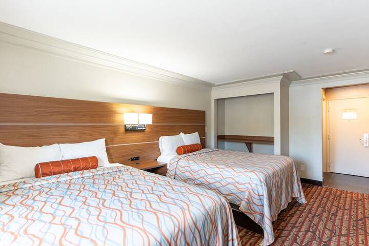 Room 15 of 34