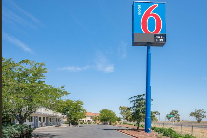 Motel 6 Williams CA