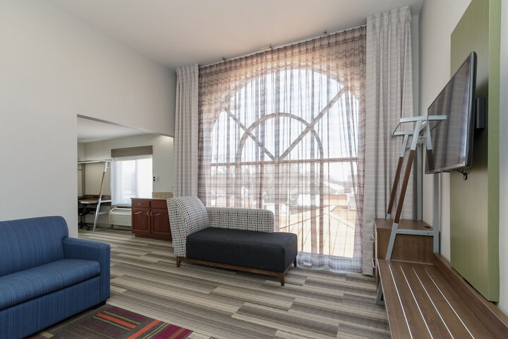 Holiday Inn Express Hotel & Suites South Bend by IHG