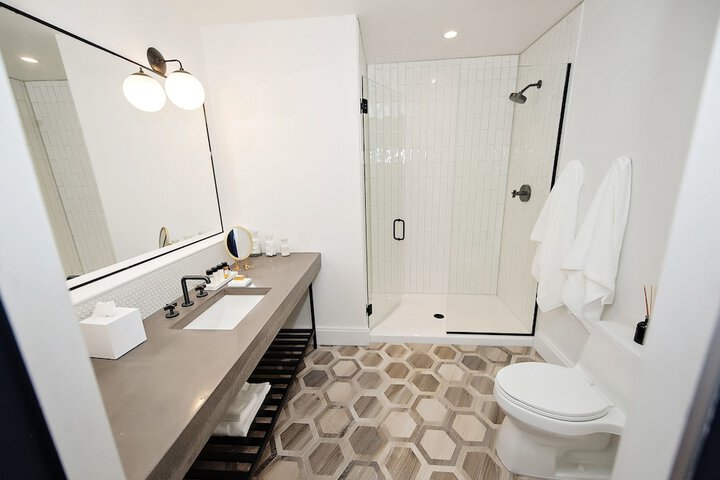 Room 35 of 110