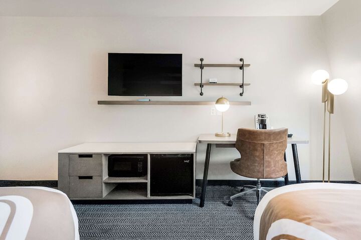 Room 18 of 63