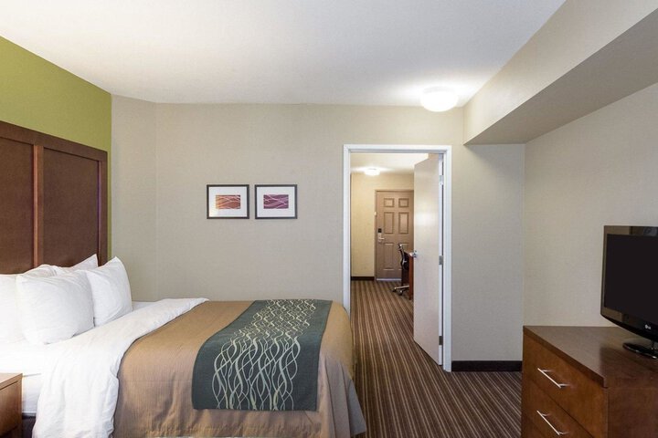 Room 16 of 39